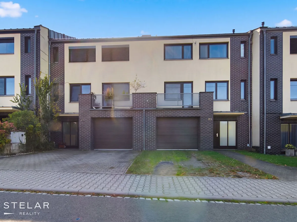 Prodej rodinného domu 182 m², pozemek 96 m²